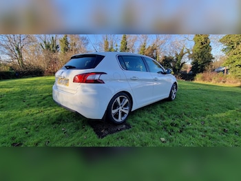 Used Peugeot 308 2014 for sale - 76670904: Photo