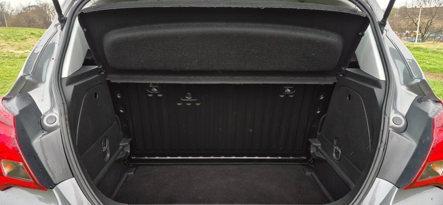 Used Vauxhall Corsa 2016 for sale - 77983933: Photo 10