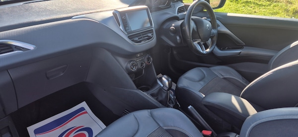 Used Peugeot 208 2015 for sale - 76218758: Photo 12