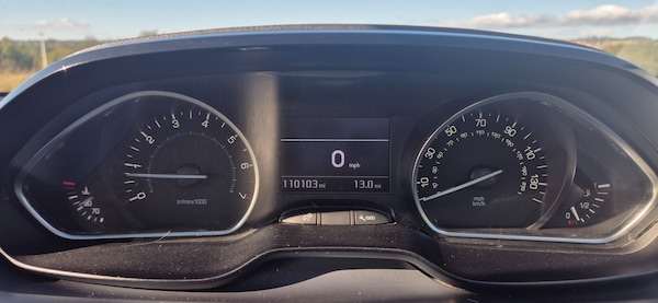 Used Peugeot 208 2015 for sale - 76218758: Photo 15