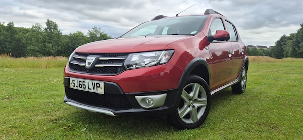 Used Dacia Sandero Stepway 2016 for sale - 76218727: Photo 5