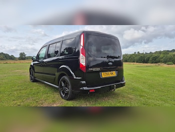 Used Ford Grand Tourneo Connect 2016 for sale - 75525139: Photo