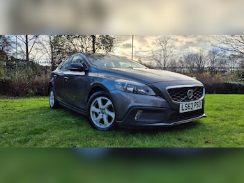 Used Volvo V40 2013 for sale - 77002056: Photo