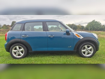 Used MINI Countryman 2011 for sale - 76638733: Photo