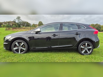 Used Volvo V40 2016 for sale - 76218715: Photo 2