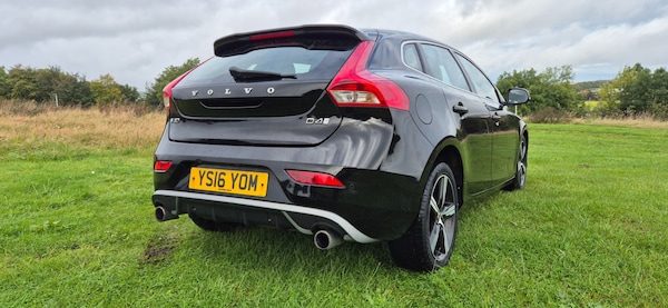 Used Volvo V40 2016 for sale - 76218715: Photo 7