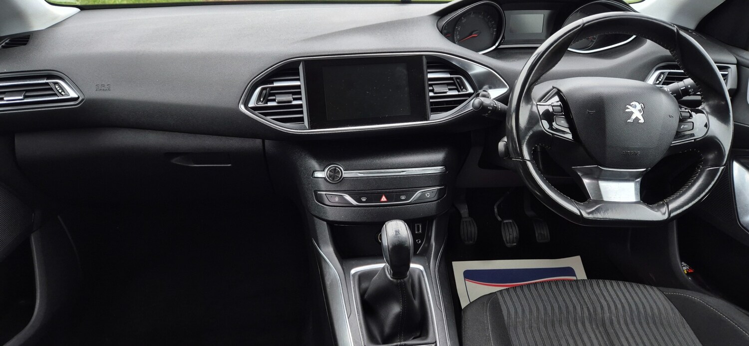 Used Peugeot 308 2014 for sale - 77991988: Photo 10