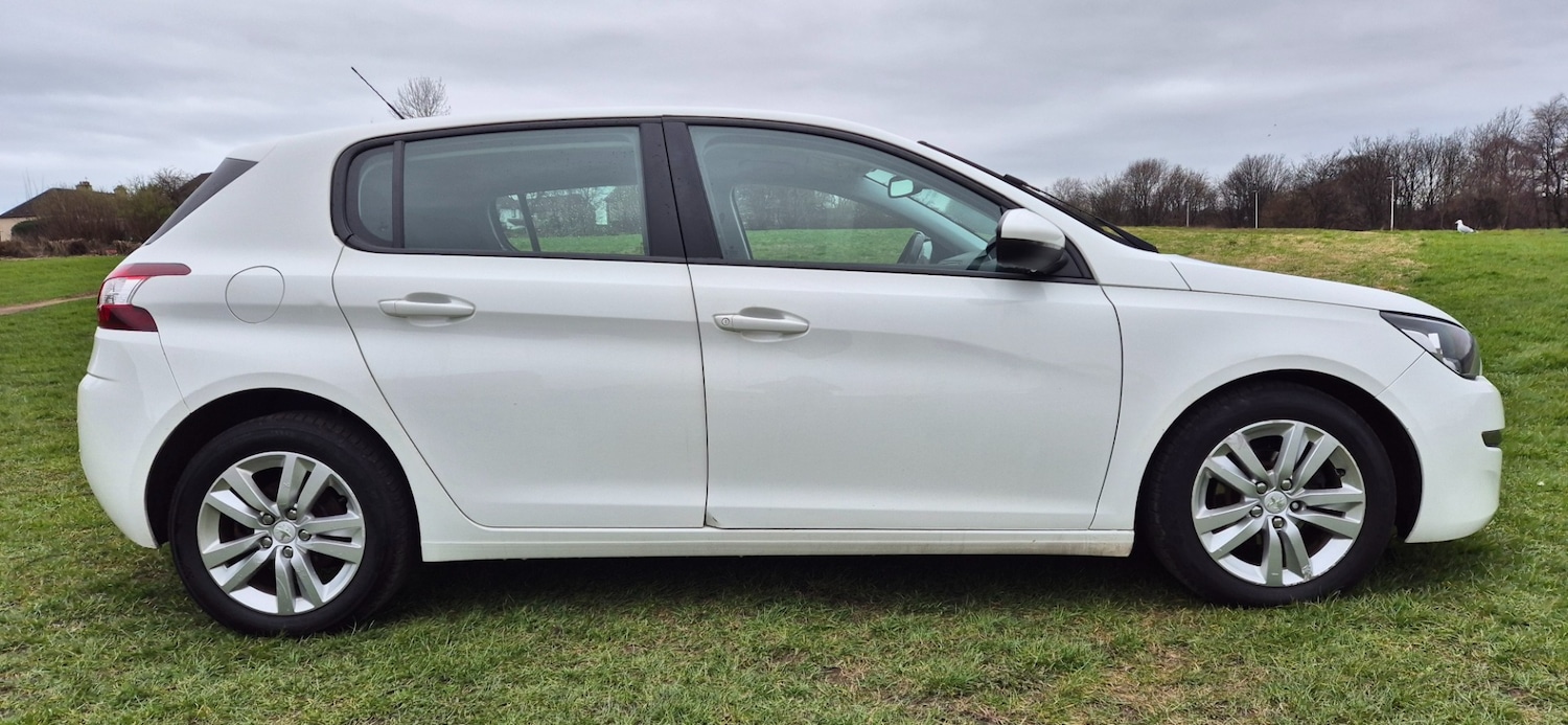 Used Peugeot 308 2014 for sale - 77991988: Photo 6