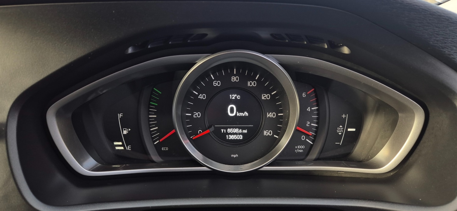 Used Volvo V40 2013 for sale - 76508602: Photo 16