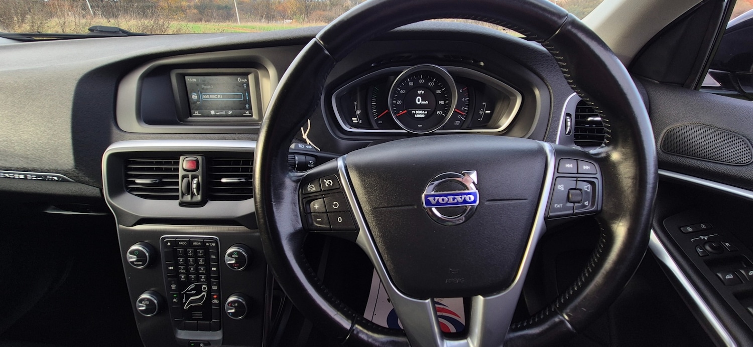 Used Volvo V40 2013 for sale - 76508602: Photo 17