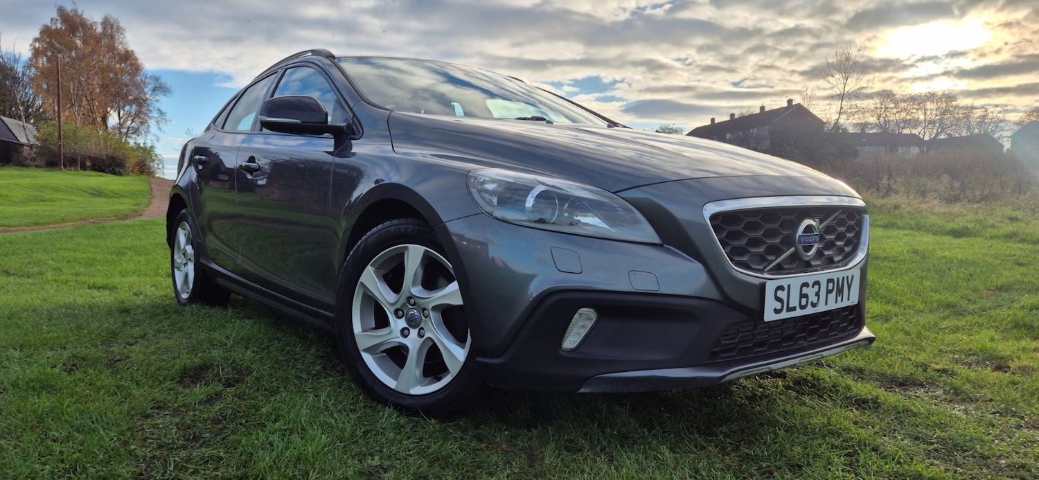Used Volvo V40 2013 for sale - 76508602: Photo 5