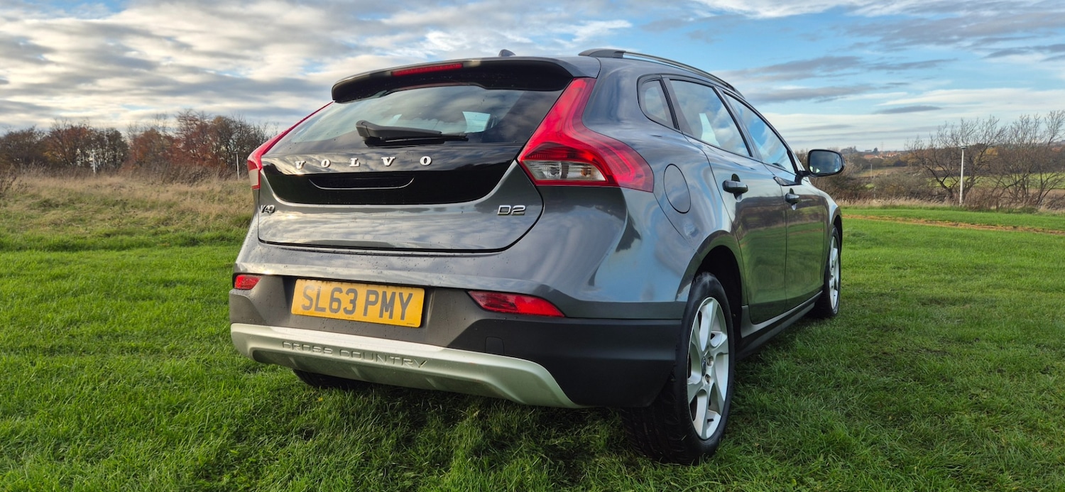 Used Volvo V40 2013 for sale - 76508602: Photo 7