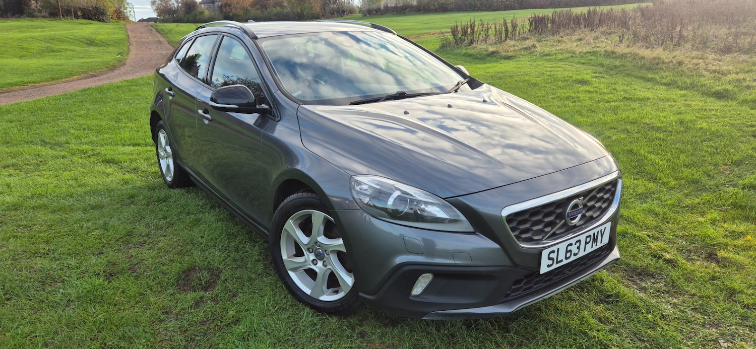 Used Volvo V40 2013 for sale - 76508602: Photo 8
