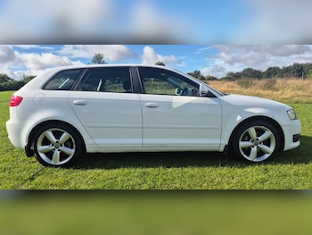 Used Audi A3 2009 for sale - 76064582: Photo 2