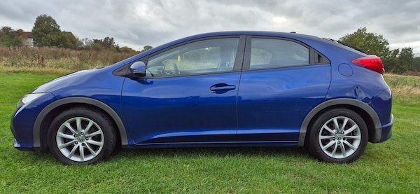 Used Honda Civic 2012 for sale - 76212207: Photo 2