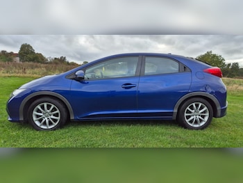 Used Honda Civic 2012 for sale - 76212207: Photo 2