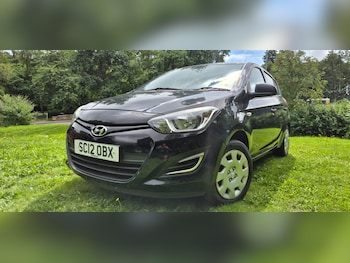 Used Hyundai i20 2012 for sale - 79432047: Photo