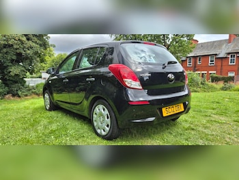 Used Hyundai i20 2012 for sale - 79432047: Photo