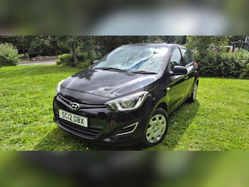 Used Hyundai i20 2012 for sale - 79432047: Photo
