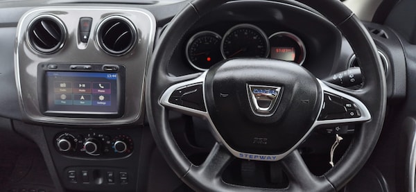 Used Dacia Sandero Stepway 2017 for sale - 76218804: Photo 17