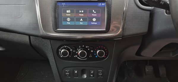 Used Dacia Sandero Stepway 2017 for sale - 76218804: Photo 18