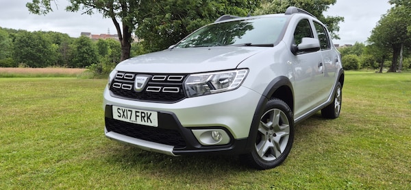 Used Dacia Sandero Stepway 2017 for sale - 76218804: Photo 5