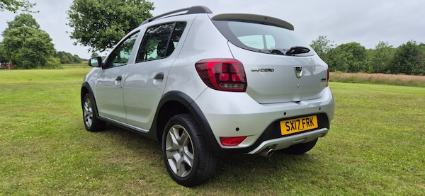 Used Dacia Sandero Stepway 2017 for sale - 76218804: Photo 7