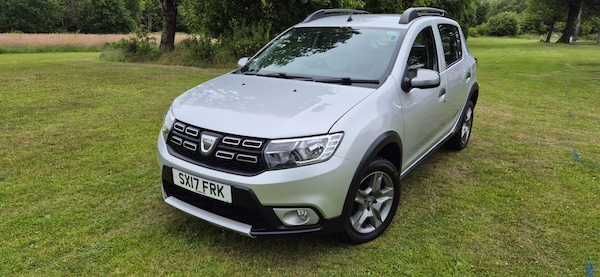 Used Dacia Sandero Stepway 2017 for sale - 76218804: Photo 8