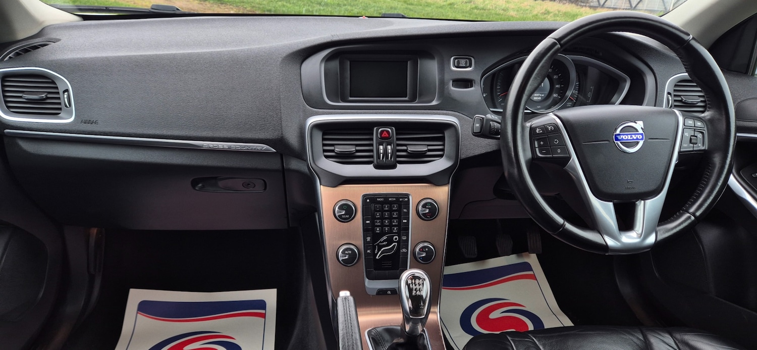 Used Volvo V40 2013 for sale - 78011386: Photo 12