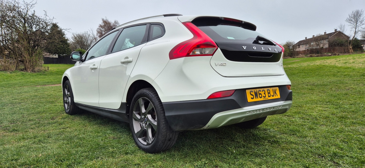 Used Volvo V40 2013 for sale - 78011386: Photo 3