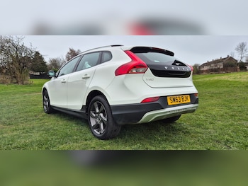 Used Volvo V40 2013 for sale - 78011386: Photo