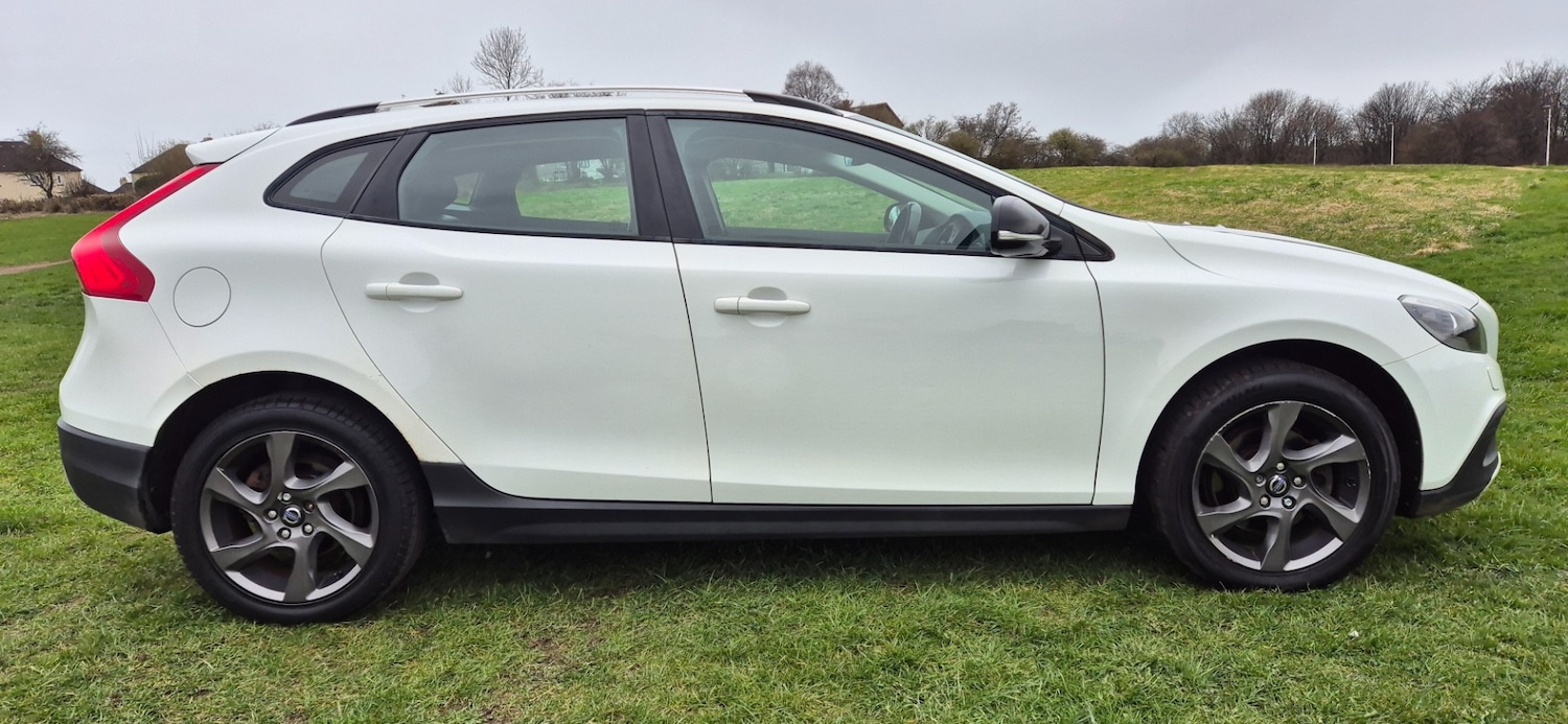 Used Volvo V40 2013 for sale - 78011386: Photo 6