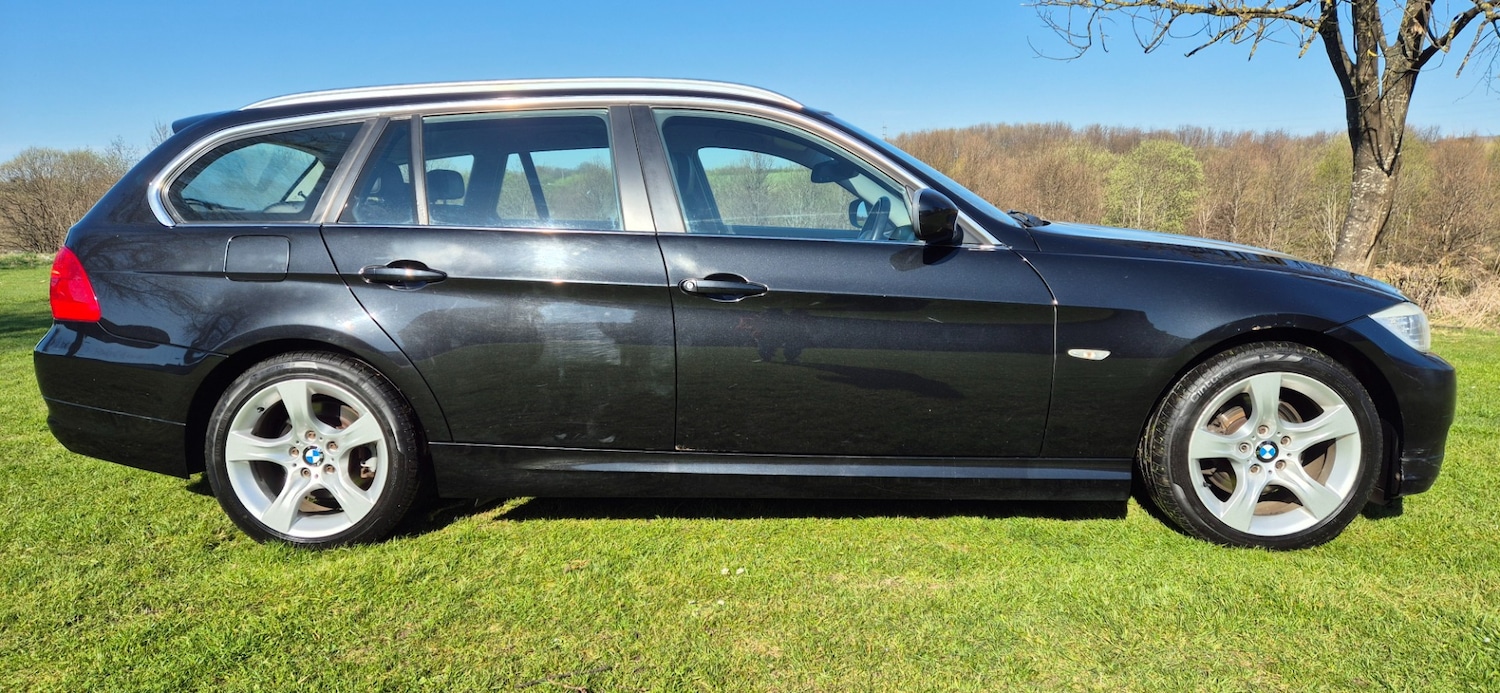 Used BMW 3 Series 2010 for sale - 77303442: Photo 2