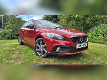 Used Volvo V40 2014 for sale - 79431790: Photo