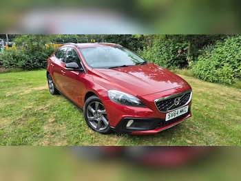 Used Volvo V40 2014 for sale - 79431790: Photo