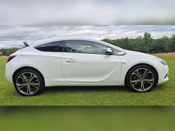 Used Vauxhall Astra GTC 2017 for sale - 75380826: Photo
