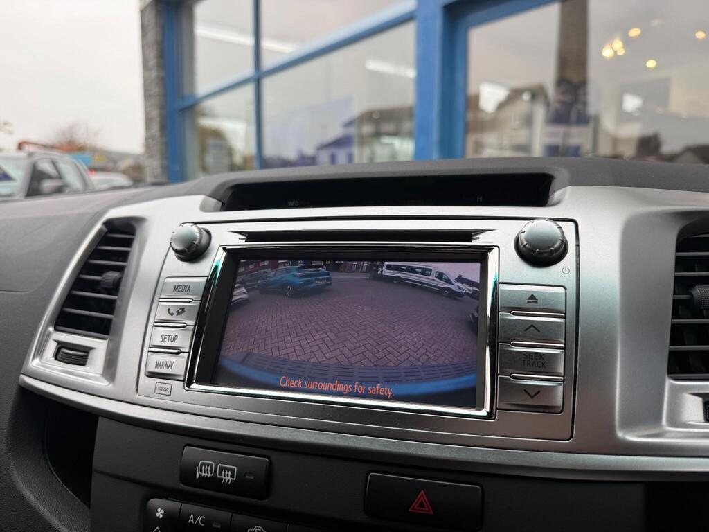 Used Toyota Hilux 2015 for sale - 76343927: Photo 25