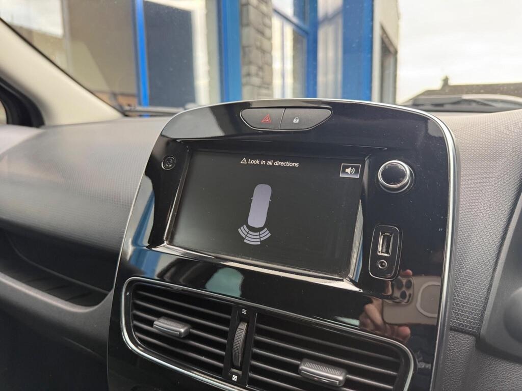 Used Renault Clio 2019 for sale - 76706182: Photo 14