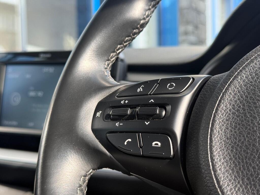 Used Kia Stonic 2018 for sale - 77449585: Photo 21