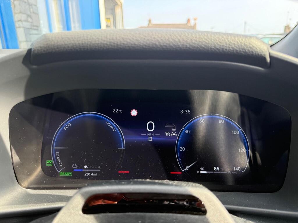 Used Toyota C-HR 2024 for sale - 77963210: Photo 6