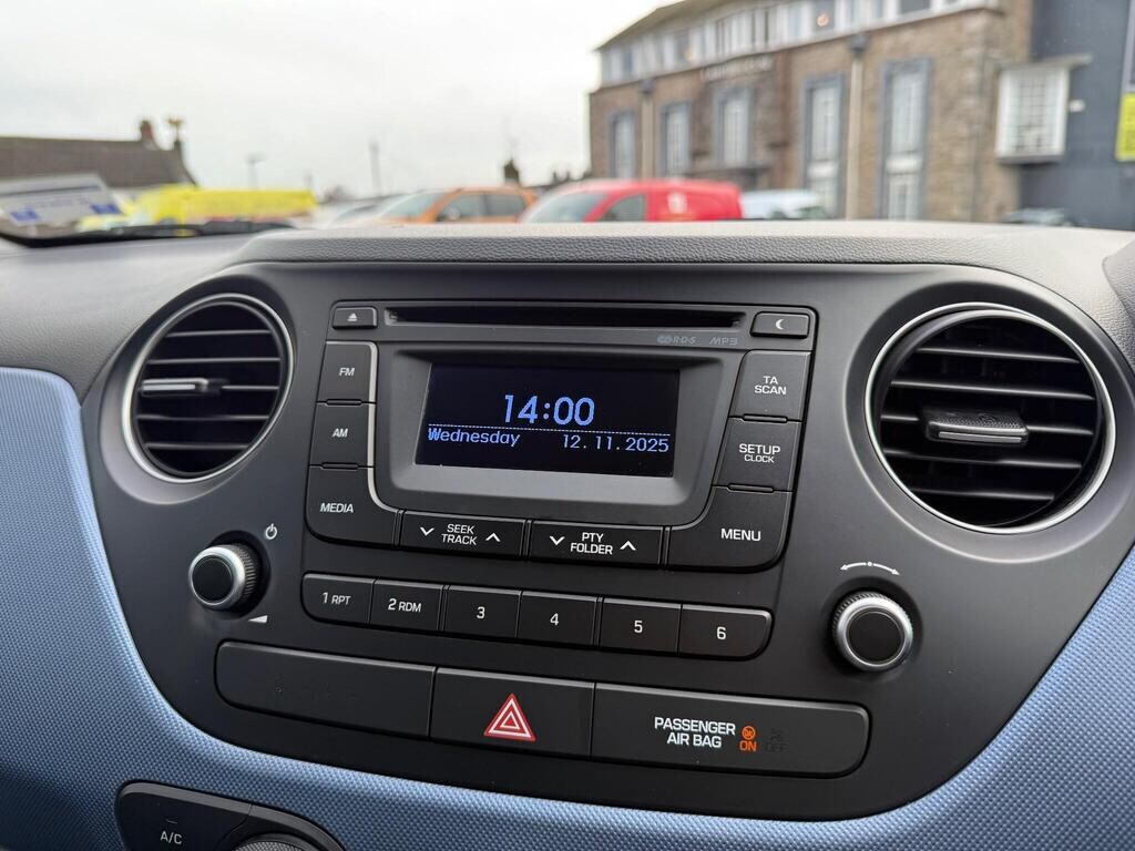 Used Hyundai i10 2016 for sale - 76554191: Photo 15