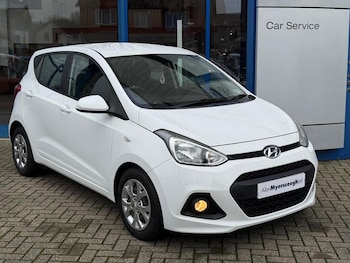 Used Hyundai i10 2016 for sale - 76554191: Photo