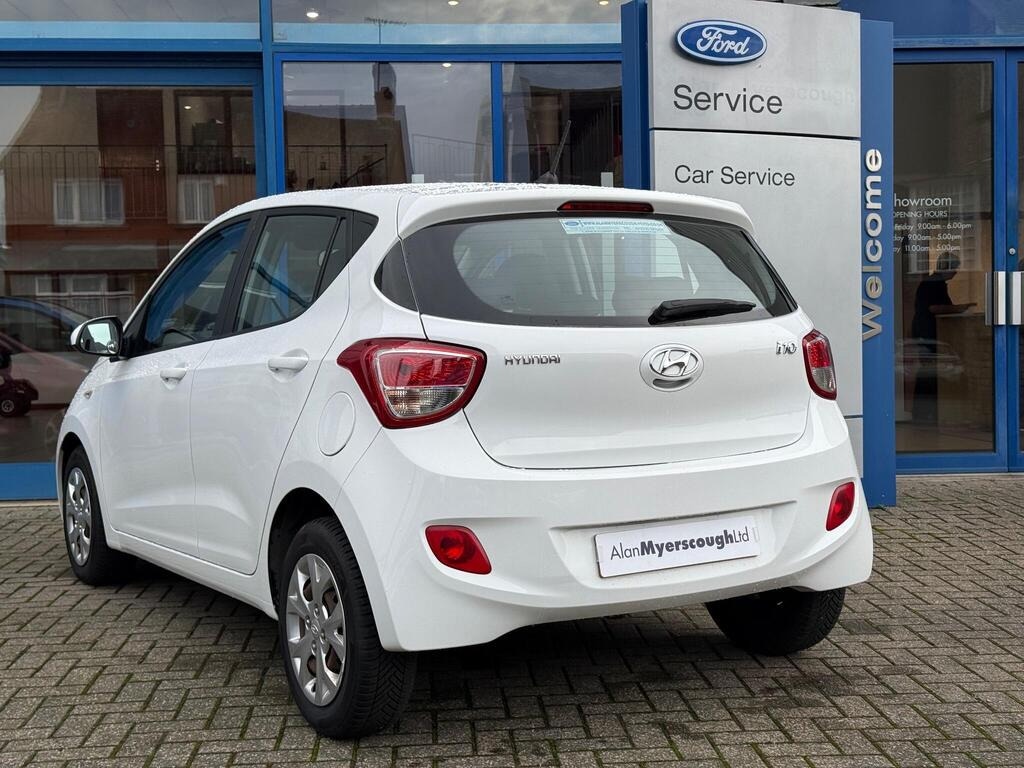 Used Hyundai i10 2016 for sale - 76554191: Photo 9