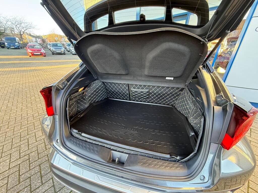 Used Toyota C-HR 2020 for sale - 76860113: Photo 14