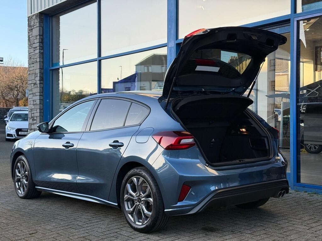 Used Ford Focus 2022 for sale - 77872200: Photo 8