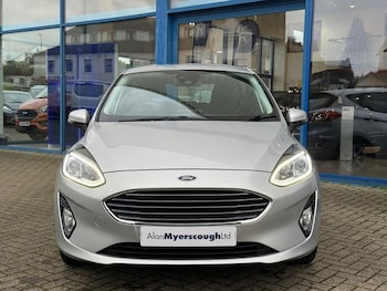 Used Ford Fiesta 2018 for sale - 76706344: Photo