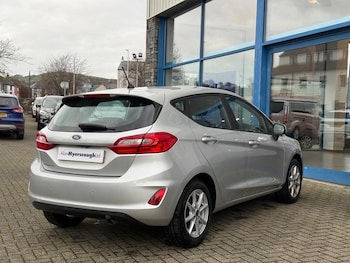 Used Ford Fiesta 2018 for sale - 76706344: Photo