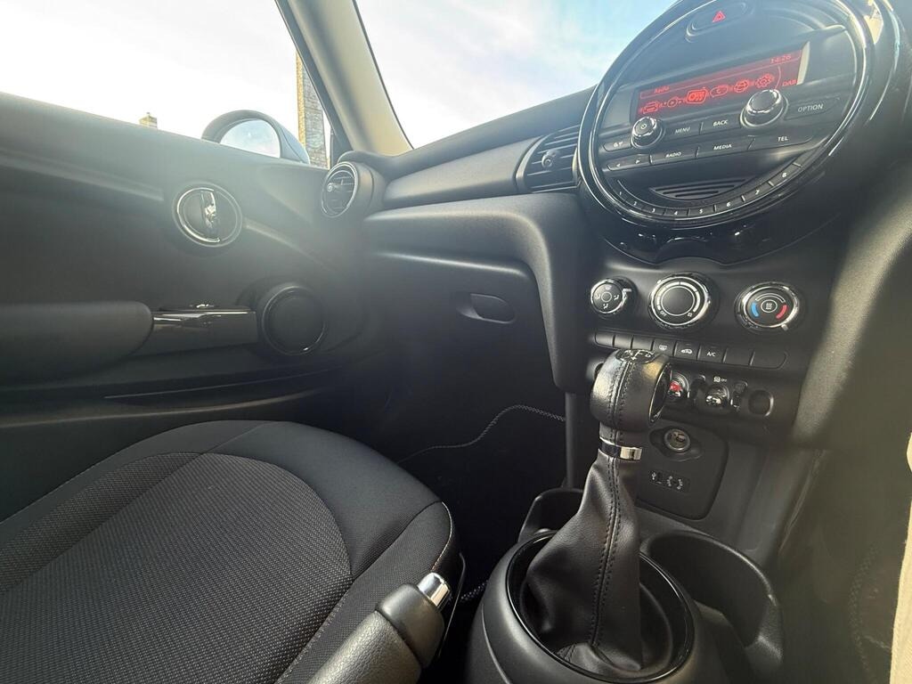 Used MINI Hatch 2017 for sale - 76945442: Photo 24