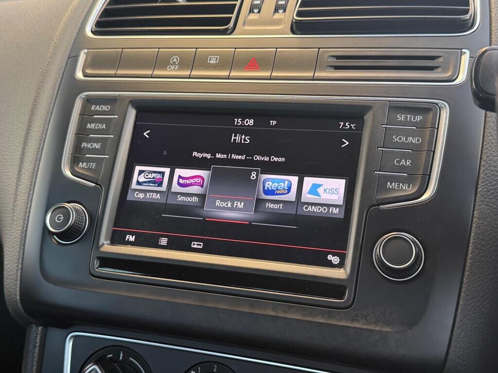 Used Volkswagen Polo 2015 for sale - 77210724: Photo 19