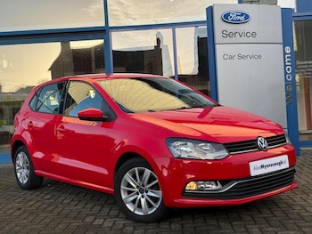 Used Volkswagen Polo 2015 for sale - 77210724: Photo